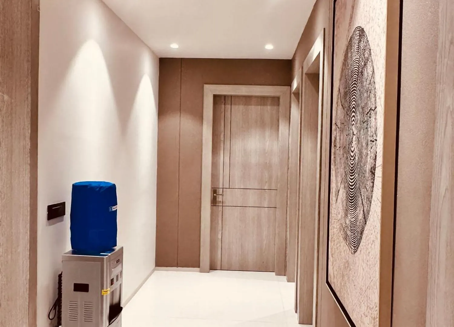 The Lodgers Luxury Hotel Near Golf Course Road Gurgaon India