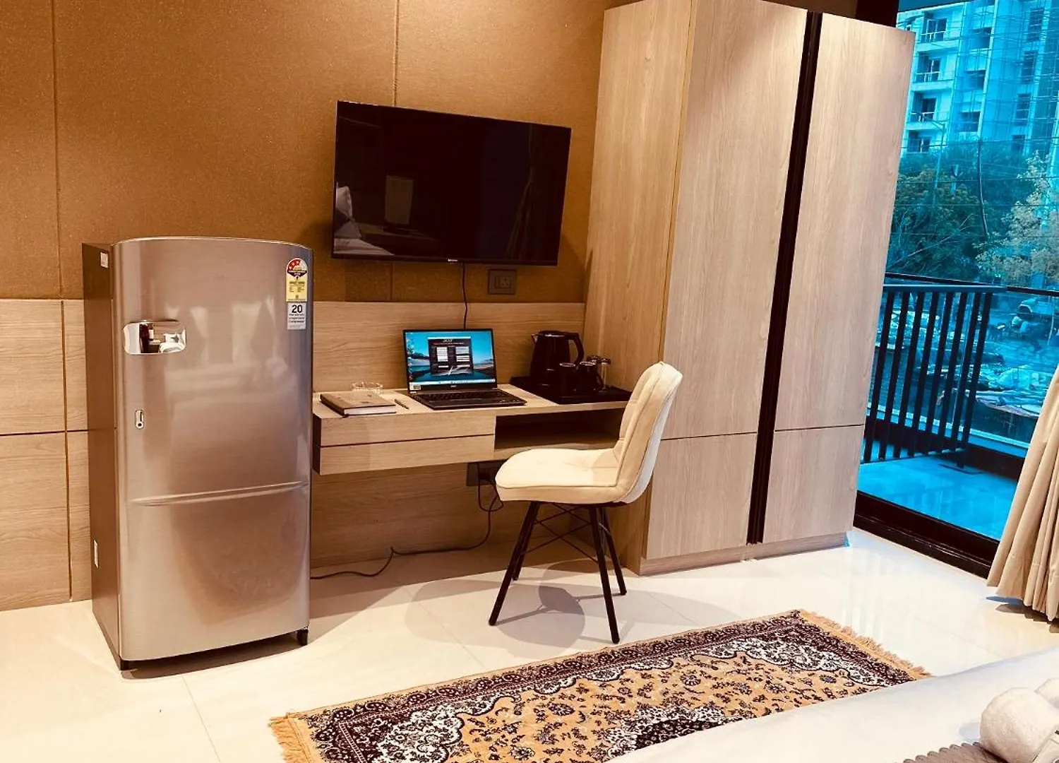 The Lodgers Luxury Hotel Near Golf Course Road Gurgaon